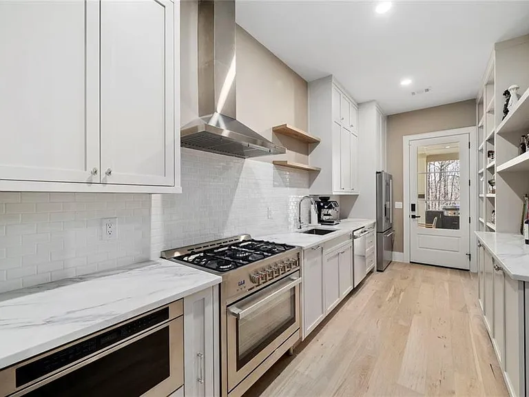 2309 Dinsmore Rd — Photo 30