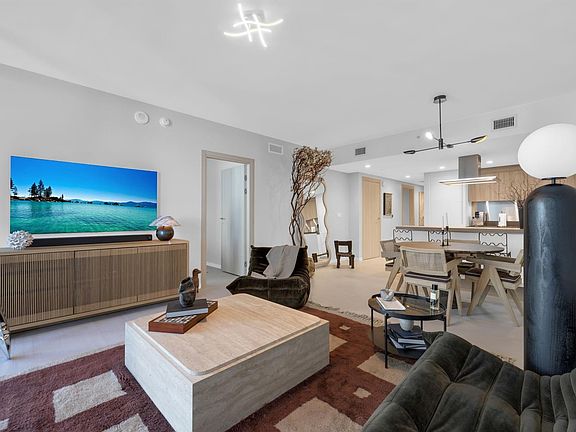4th image of 1000 Brickell Plz #4507