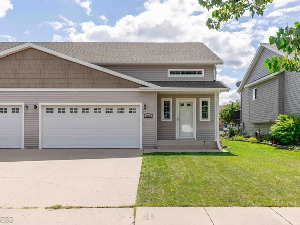 4274 Auburn Ave S, Fargo, ND 58104