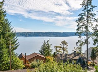 1081 E Treasure Island Dr, Allyn, WA 98524