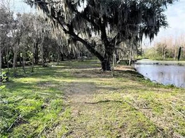 845 Florissant Hwy, Saint Bernard, LA 70085