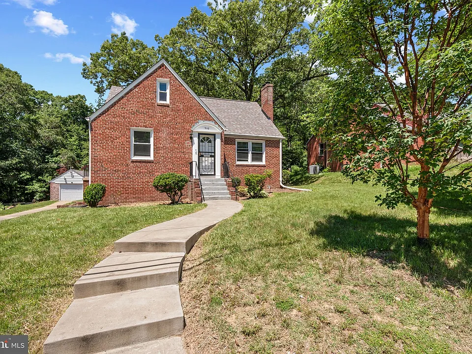 9110 Autoville Dr