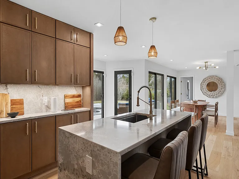 10 William Way — Photo 17