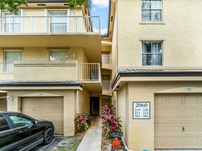 2060 Greenview Shores Boulevard #312, Wellington, FL, 33414