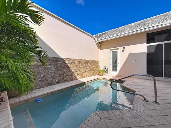 17330 Bermuda Village Dr, Boca Raton, FL 33487