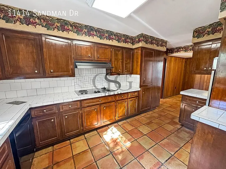 11414 Sandman Dr — Photo 16