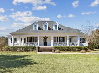 153 Christina Ln, Kingsland, GA 31548