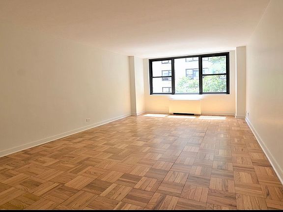 4th image of 333 E 49th St #3B***