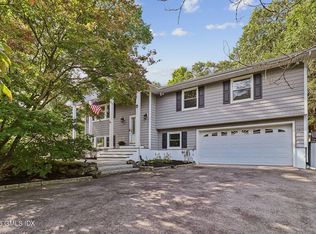 20 Thistle Ln, Greenwich, CT 06831