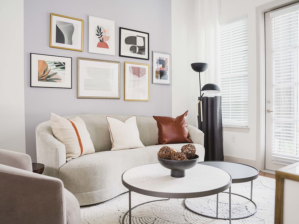Open concept living rooms with 9-foot ceilings with ceiling fans