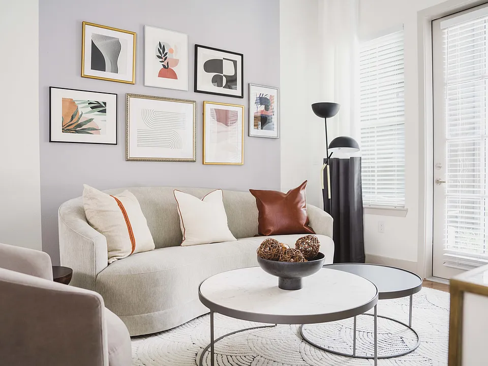 Open concept living rooms with 9-foot ceilings with ceiling fans