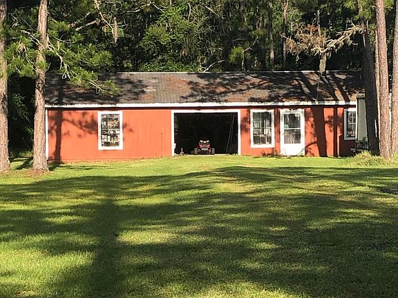 3rd image of 724 County Road 415