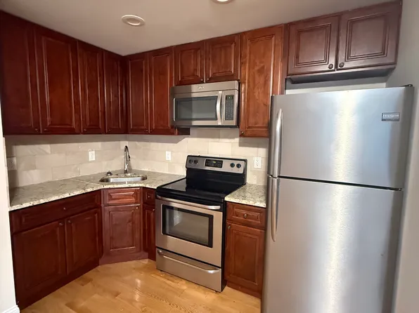 81 Lester St, Wallington, NJ