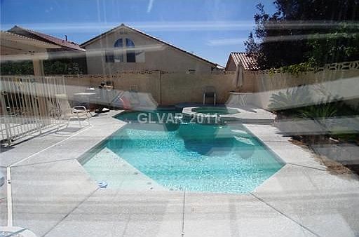 3rd image of 8693 Suttle Surf Dr