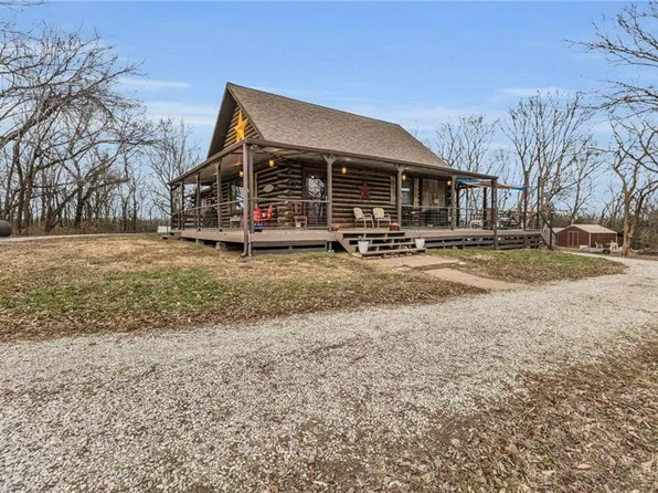 3993 Marshall Rd, Ottawa, KS 66067