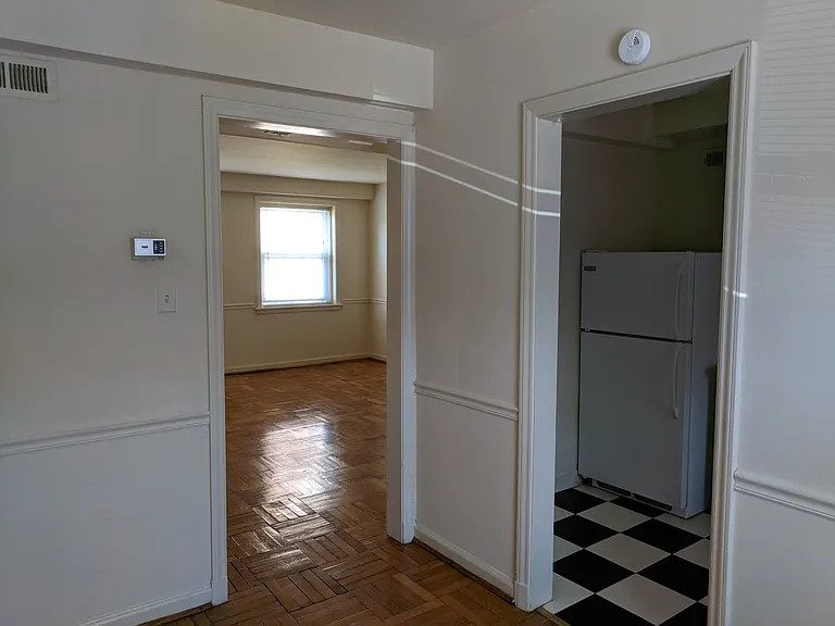 2606 Kensington Avenue — Photo 16