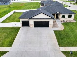 1860 49th Ave, Columbus, NE 68601