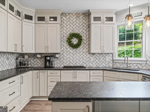 1461 Mountain Reserve Dr NW, Kennesaw, GA 30152