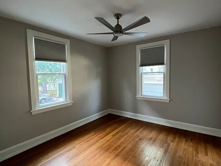 2830 Observatory Ave — Photo 10