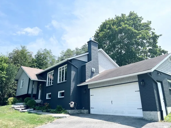 689 Ravenshoe Rd, Uxbridge, ON L9P 1R2