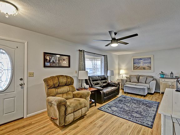 5th image of 10318 W Floriade Dr