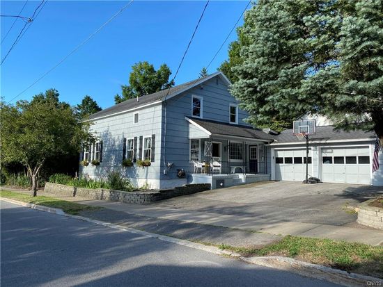 13 Farnham St Cazenovia Ny 13035 Zillow