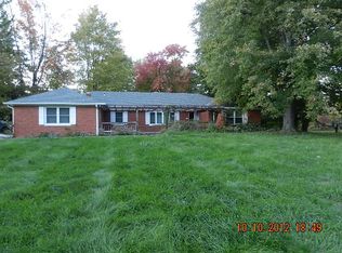 4586 E Hulman Dr, Terre Haute, IN 47803