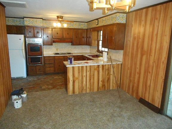 4th image of 831 Chickasaw Dr