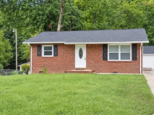 220 Sunnybrook St, High Point, NC 27260