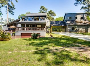 14107 Lakepoint Dr, Willis, TX 77318