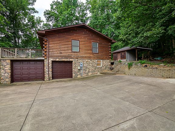 2nd image of 1008 Aquia Dr