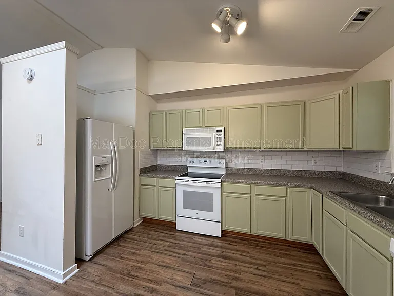 27140 Shannon Mill Dr — Photo 8