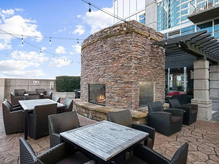 855 W Peachtree St NE #2415 — Photo 45