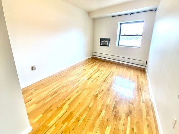 5th image of 30-15 Newtown Ave #805