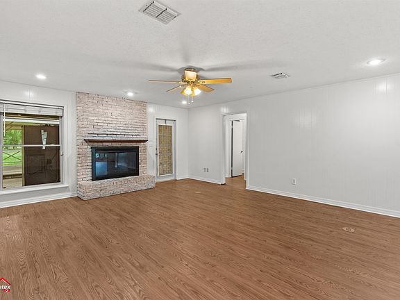 2nd image of 5300 Bayou Dr