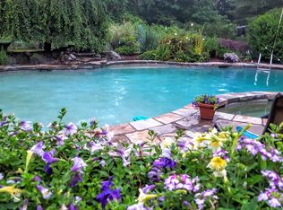 245 Skyview Ln, New Canaan, CT 06840