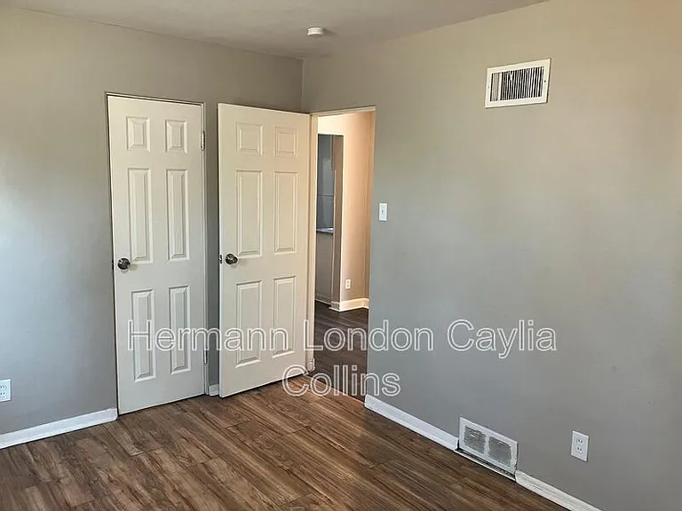 9850 Dennis Dr — Photo 8