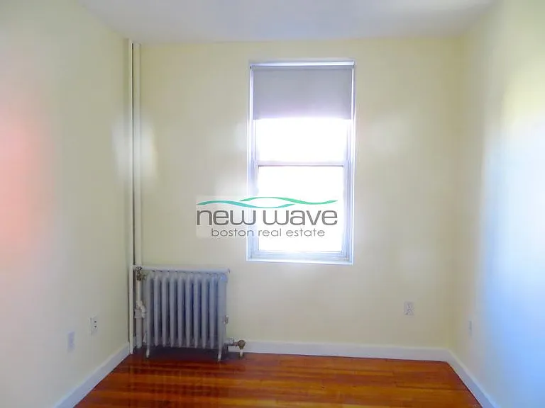 220 Hanover St #28 — Photo 10