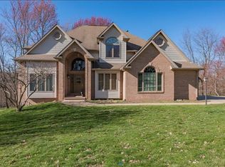 130 Magnolia Dr, Greensburg, PA 15601