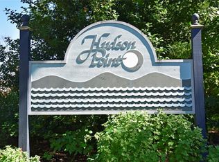 82 Hudson Point Ln, Ossining, NY 10562