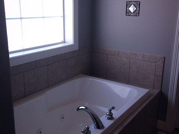 Master Bath Jetted Tub