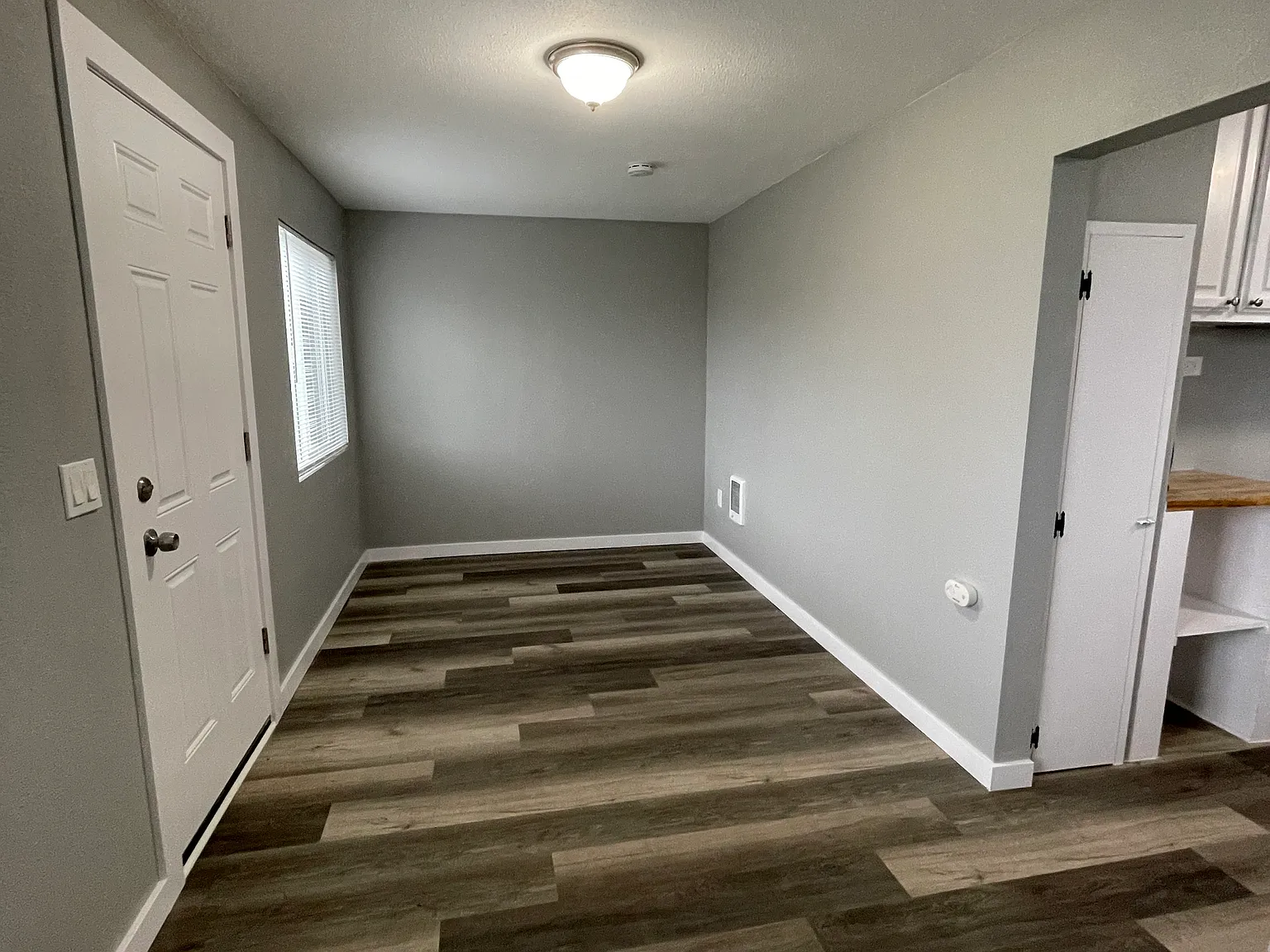 2 bed, 540 sqft, $1,400 — Photo 3