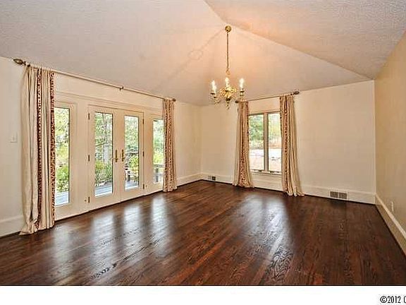 3rd image of 2814 Flintwood Ln