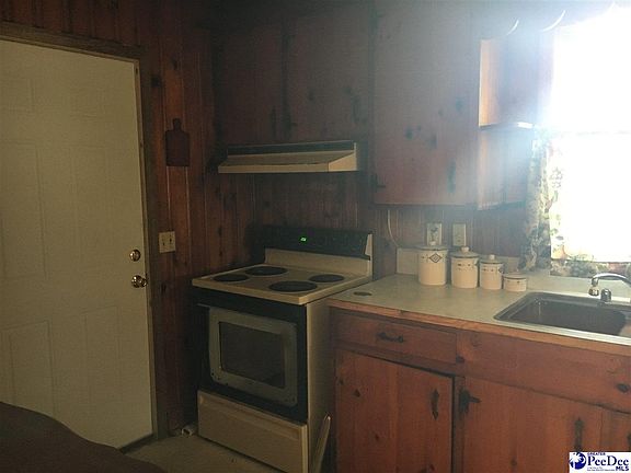 5th image of 733 S 6th St