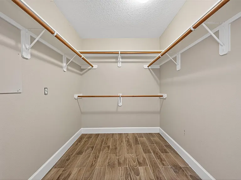21215 Barker Canyon Ln — Photo 26