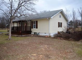 14760 N Milem Heights Ln, Mount Vernon, IL 62864