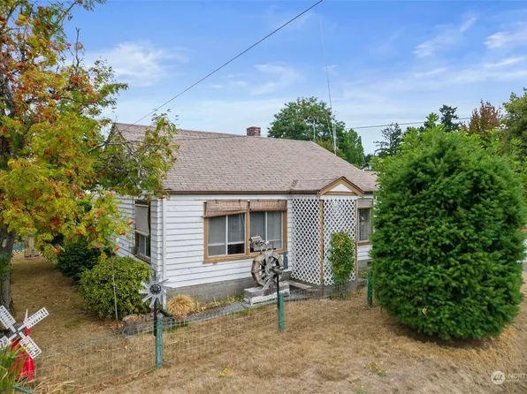 656 SW 149th St, Burien, WA 98166