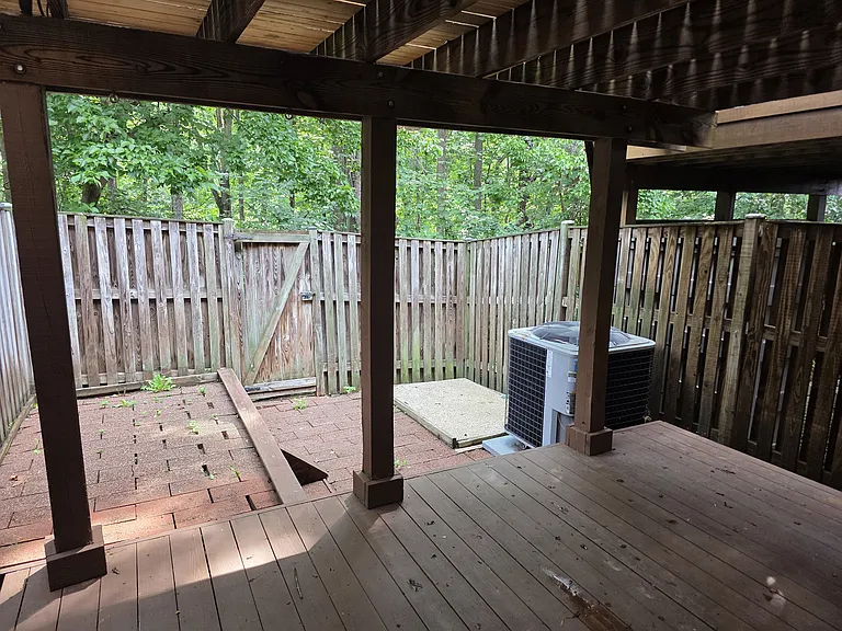 19136 Partridge Wood Dr — Photo 36