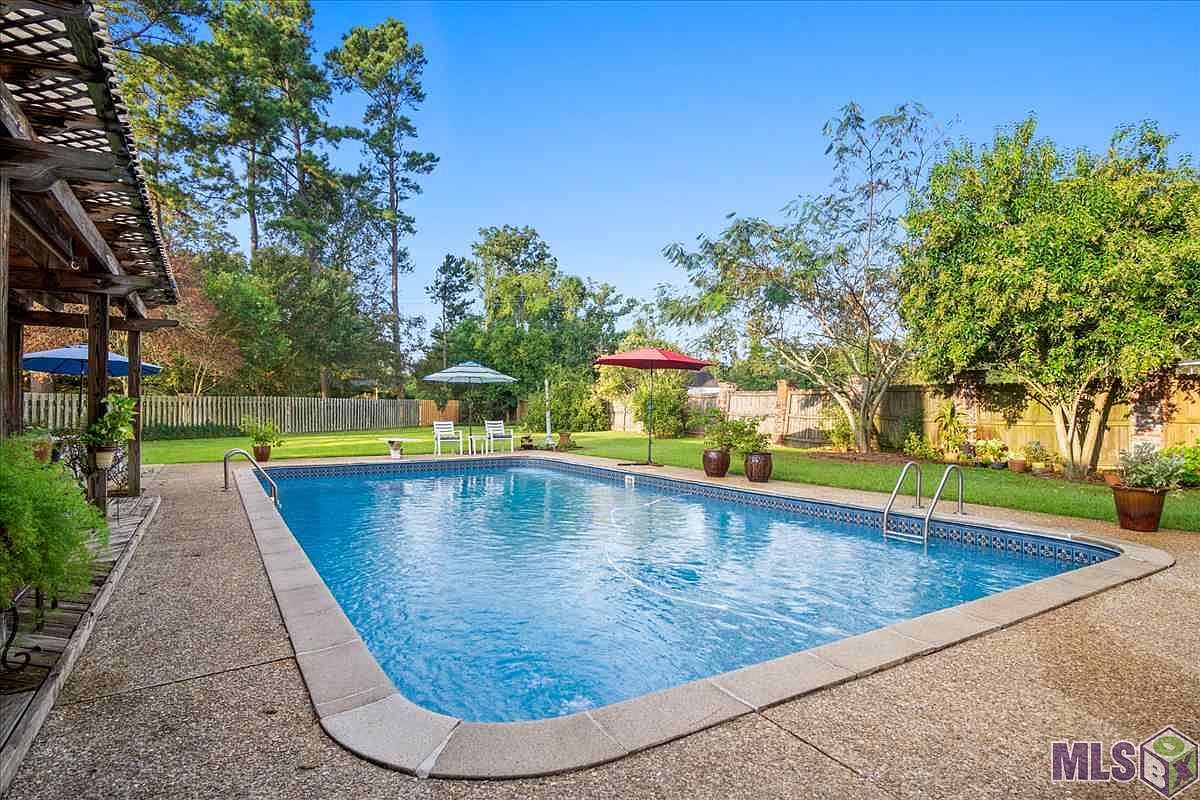 205 W Woodstone Ct, Baton Rouge, LA 70808 Zillow