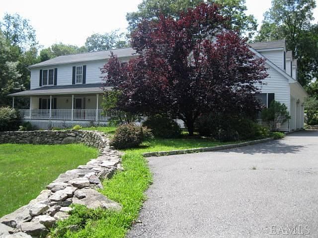 1st image of 18 Oskar Dr